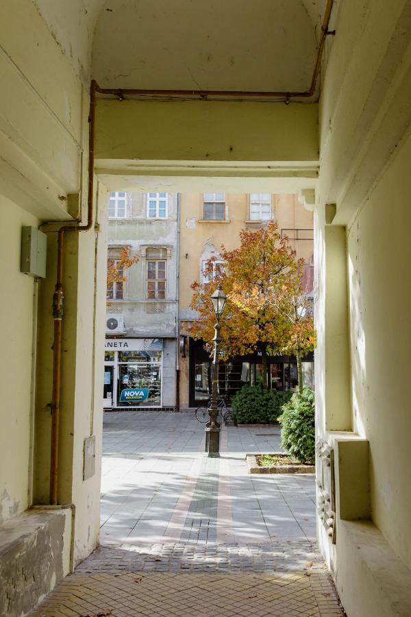 Apartman Zamak סומבור מראה חיצוני תמונה