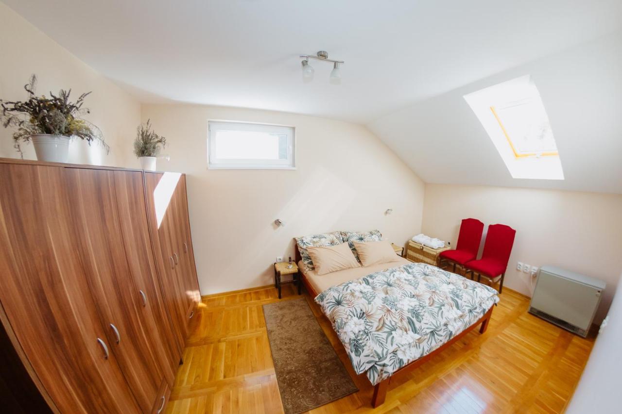 Apartman Zamak סומבור מראה חיצוני תמונה